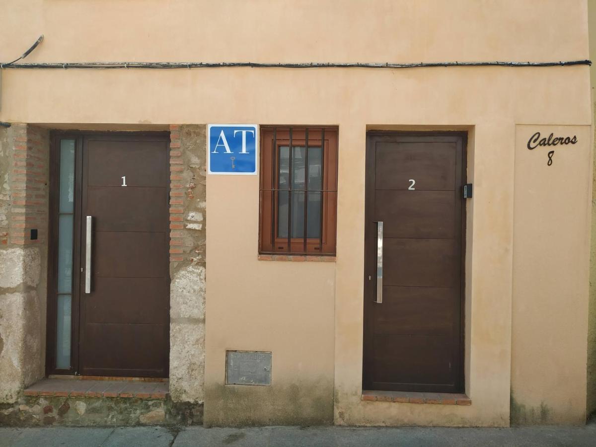 Caleros 8 Estudio - Apartamentos De La Parte Antigua De Caces Екстериор снимка